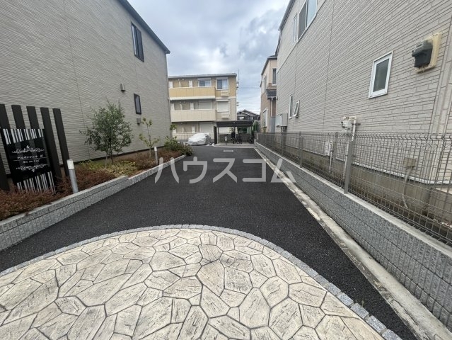 28/30 駐車場
