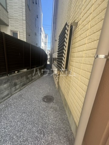 26/30 エントランス