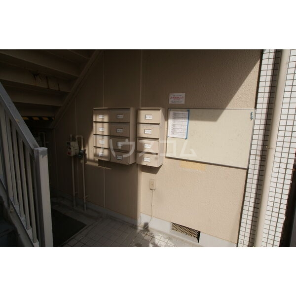 20/27 エントランス