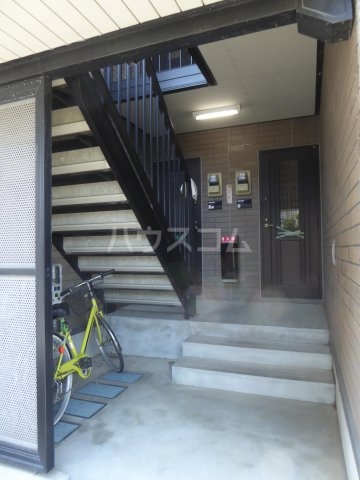 21/23 エントランス