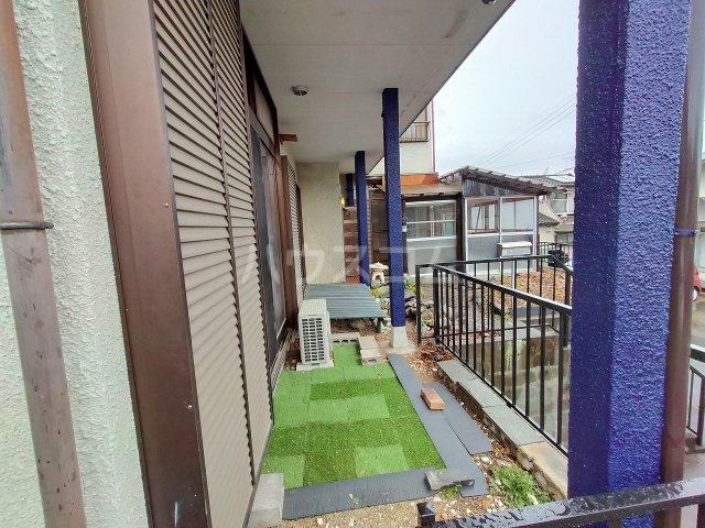 23/30 バルコニー