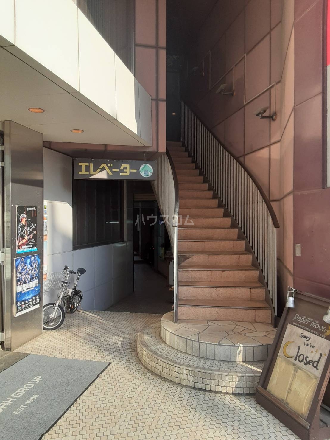 14/23 エントランス