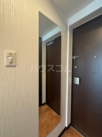 13/30 玄関
