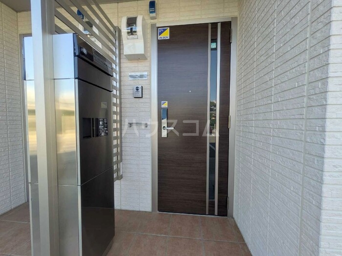 3/8 エントランス