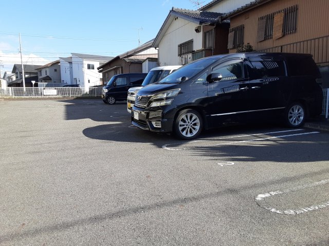 25/30 駐車場