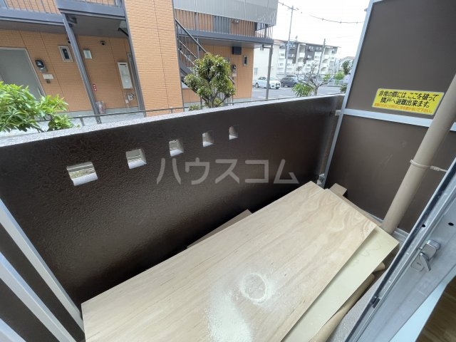 21/30 バルコニー