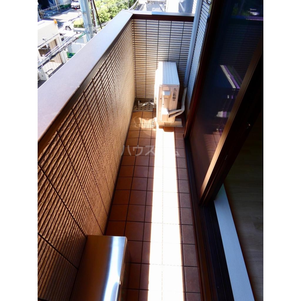 13/22 バルコニー