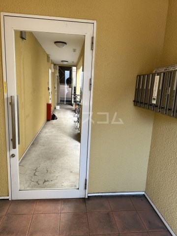 19/24 エントランス