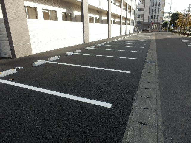 24/30 駐車場