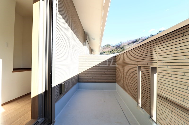 13/22 バルコニー