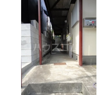 15/15 エントランス