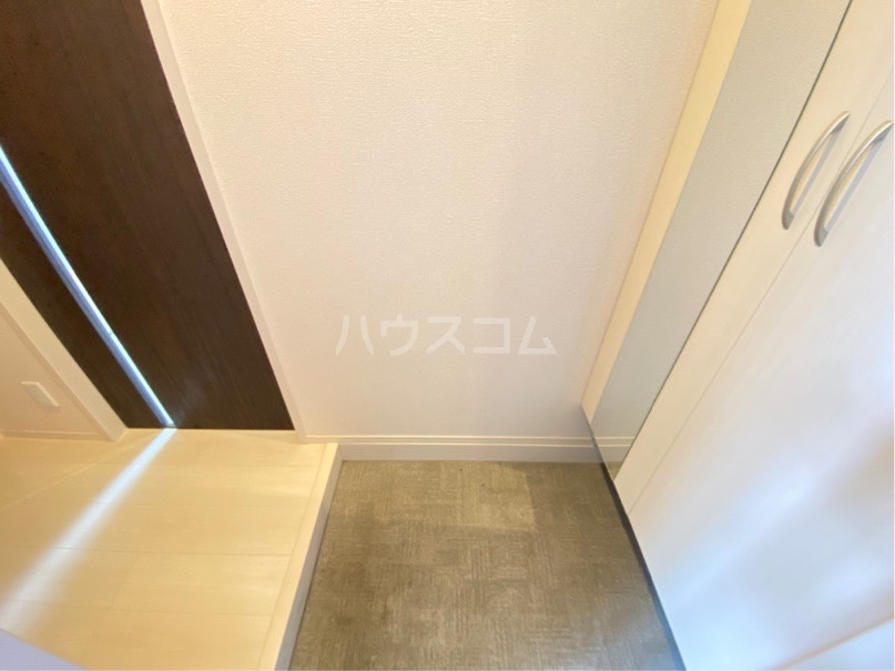 2/4 エントランス