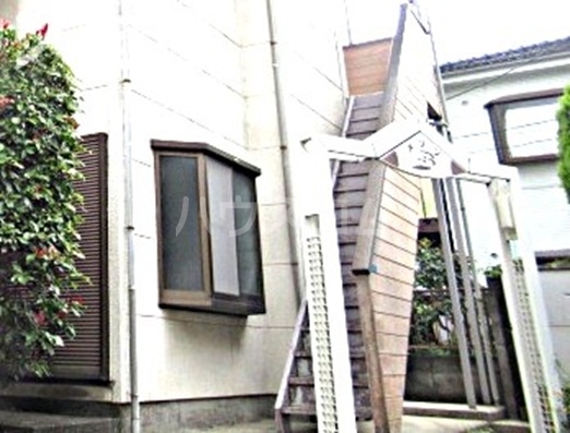 16/19 エントランス