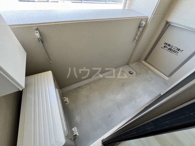 16/27 バルコニー