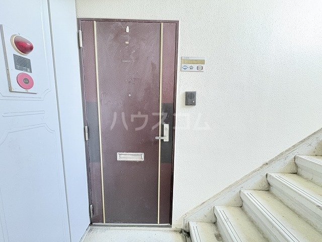 29/30 エントランス