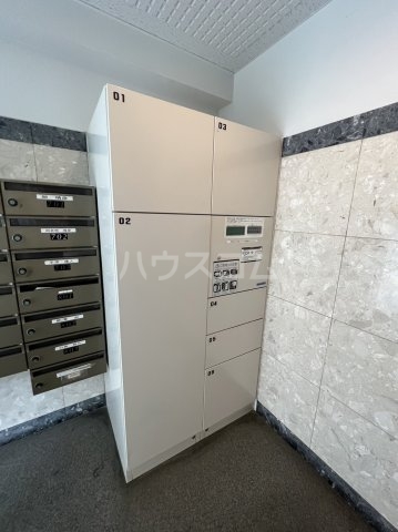 13/23 エントランス