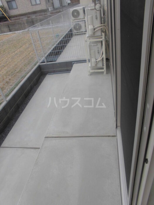 13/20 バルコニー