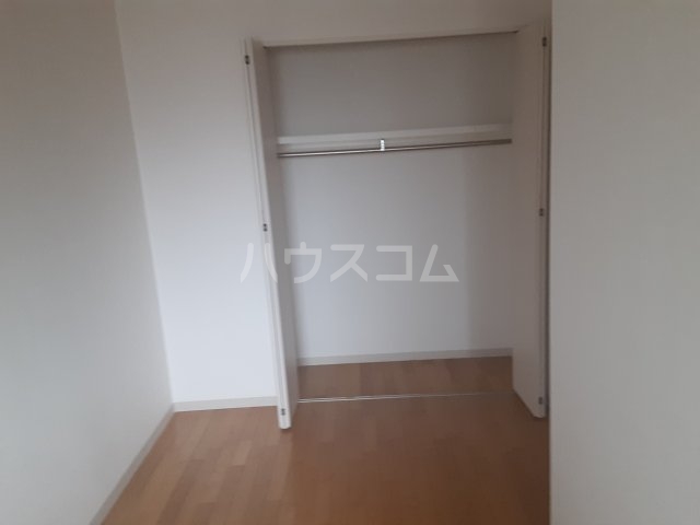 13/30 収納