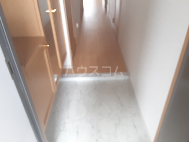 14/30 玄関