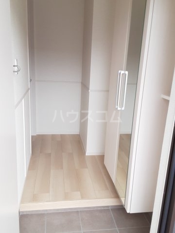 13/30 玄関