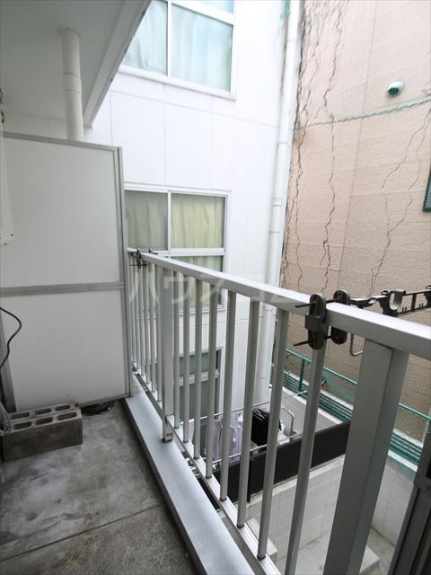 20/30 バルコニー