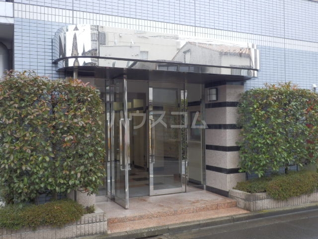 21/29 エントランス