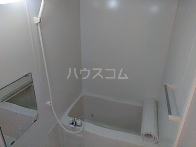 13/30 浴室
