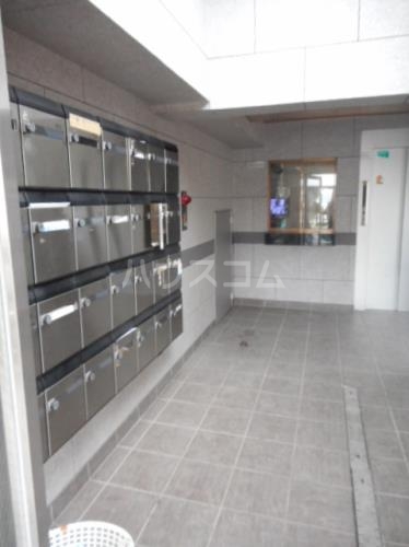 19/25 エントランス