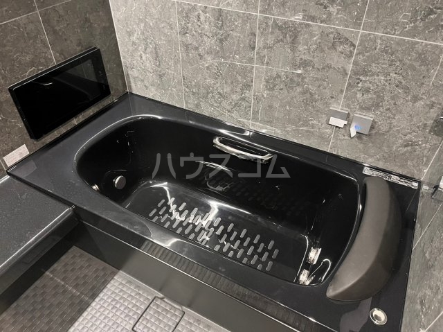 13/30 浴室