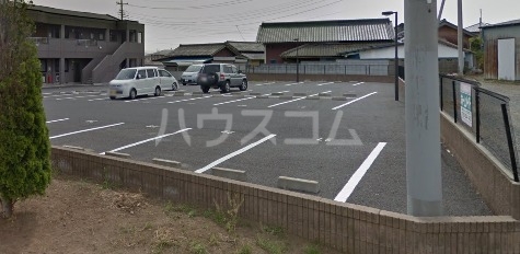 17/18 駐車場