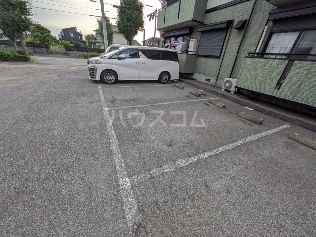 20/30 駐車場