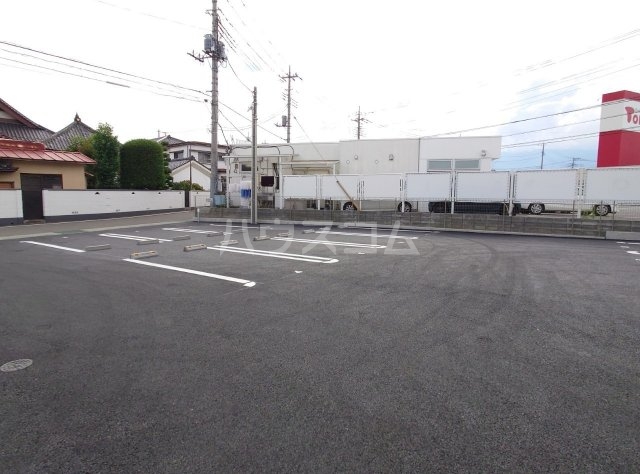 26/30 駐車場