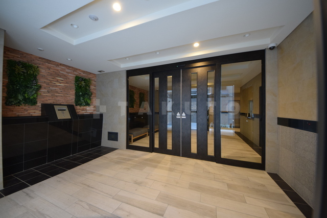 29/30 エントランス