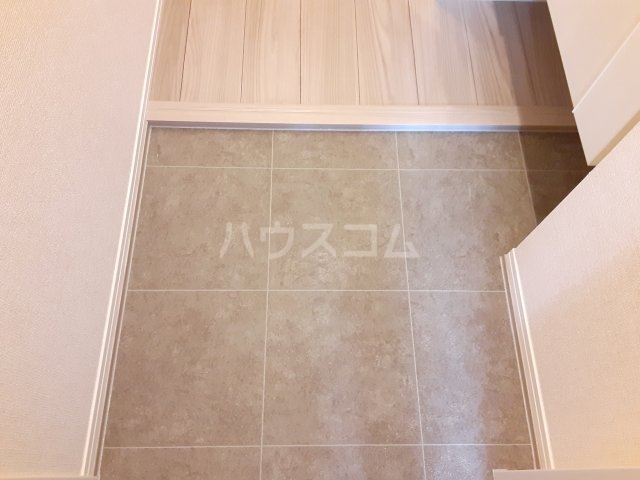 13/30 玄関