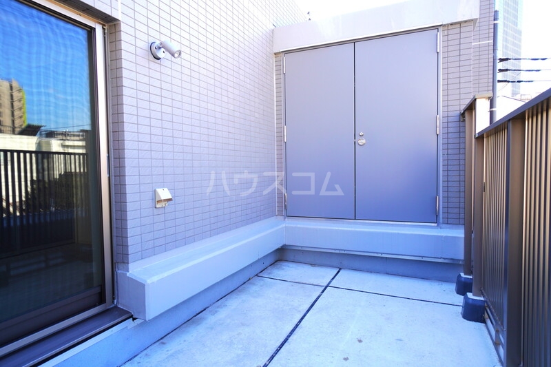 13/20 バルコニー