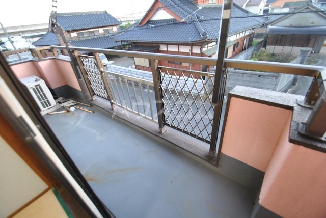 22/27 バルコニー