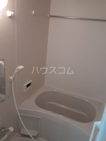 13/30 浴室