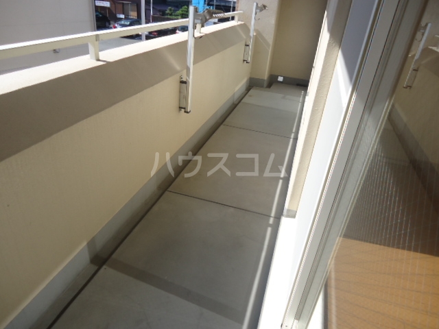 17/27 バルコニー