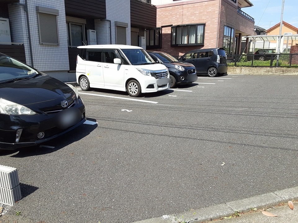 2/7 駐車場