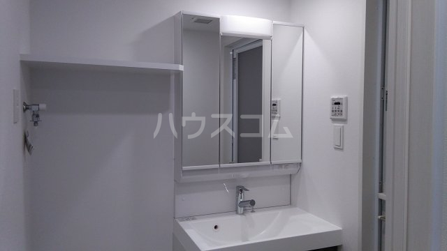 17/30 洗面