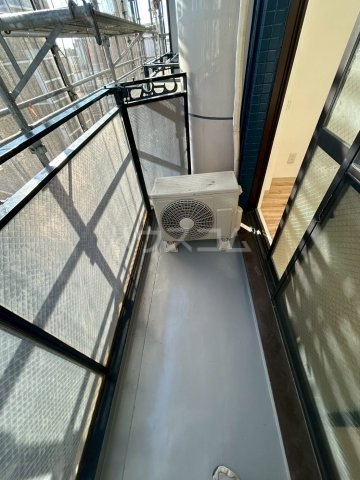 21/30 バルコニー