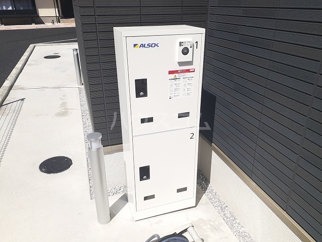 13/23 エントランス