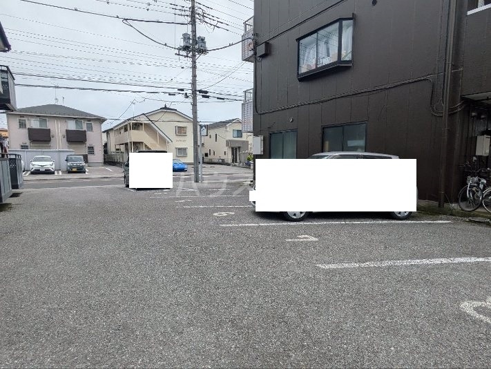 2/10 駐車場
