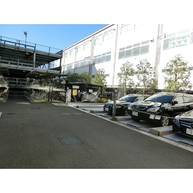 2/11 駐車場