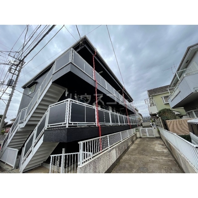 18/28 エントランス