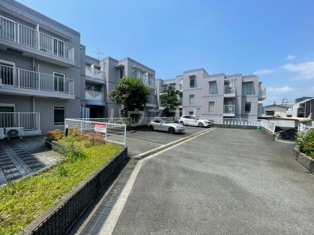 17/25 駐車場