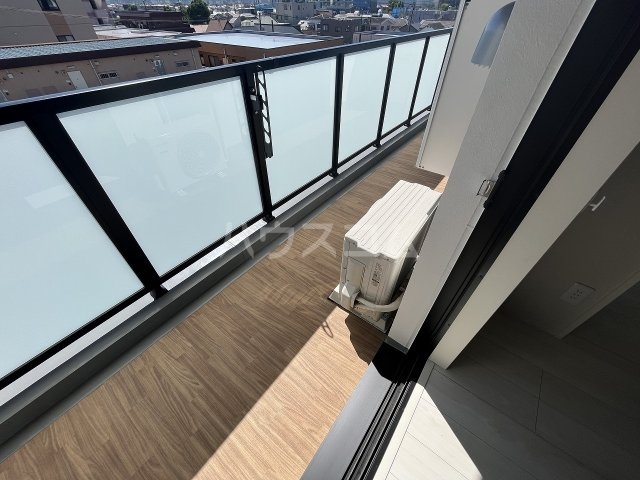 23/30 バルコニー