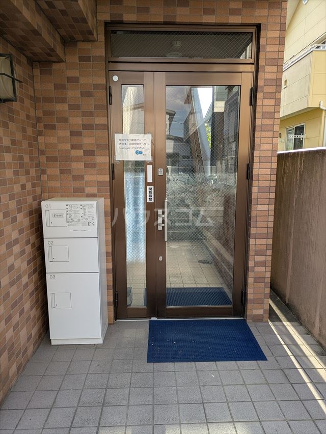 2/6 エントランス