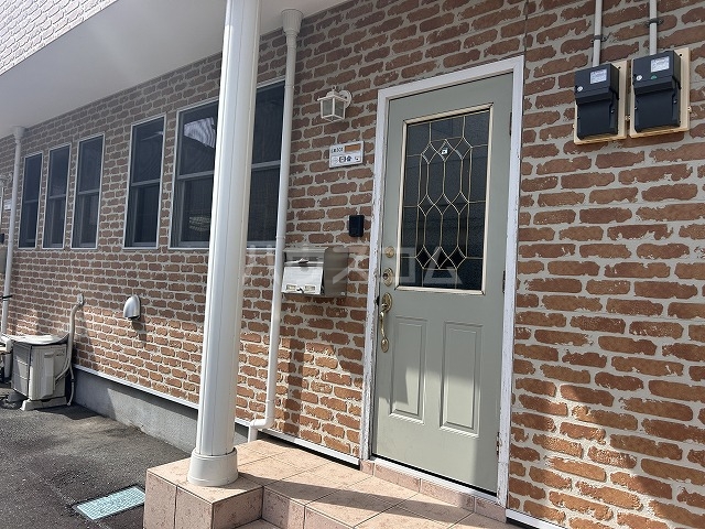 26/30 エントランス