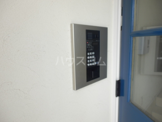 21/22 エントランス